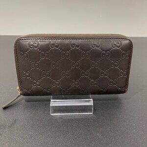Gucci GG Signature Zip Around Wallet (2150)